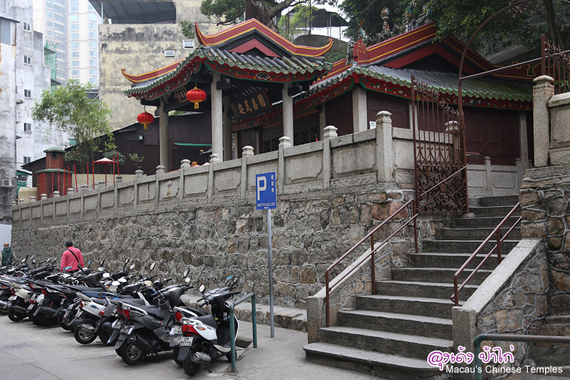 Tou-Tei-Temple-at-Patane03